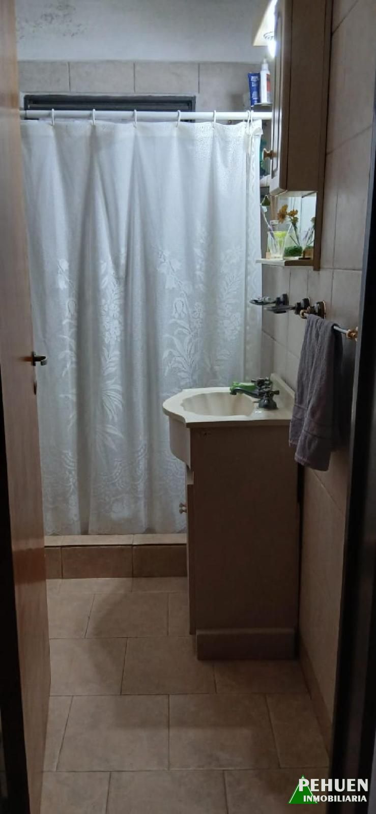 Casa en venta en barrio Pietri, Río Ceballos